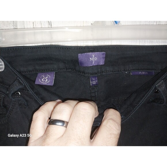 NYDJ Women's Size 16 Black Ankle Jeans - Picture 4 of 7